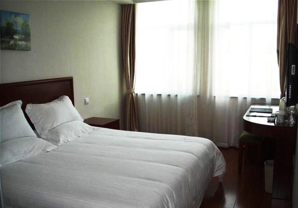 Hotel Greentree Changfeng Park Shell 2*